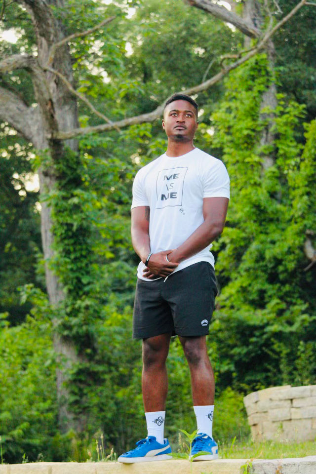 ME VS ME White & Black (Never Settle shirts)